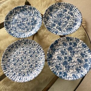 Pretty Set of 4 Blue and White Melamine Plates